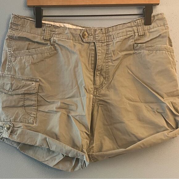 Columbia Cargo Shorts - Picture 1 of 2